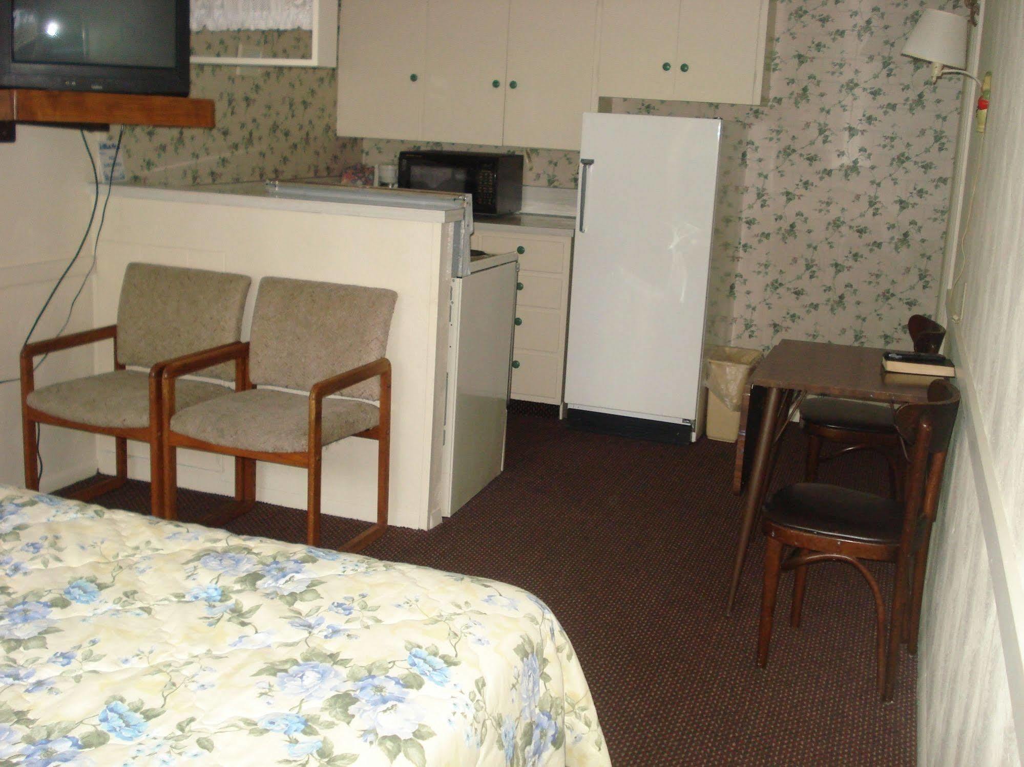 Windmill Inn Lynden מראה חיצוני תמונה